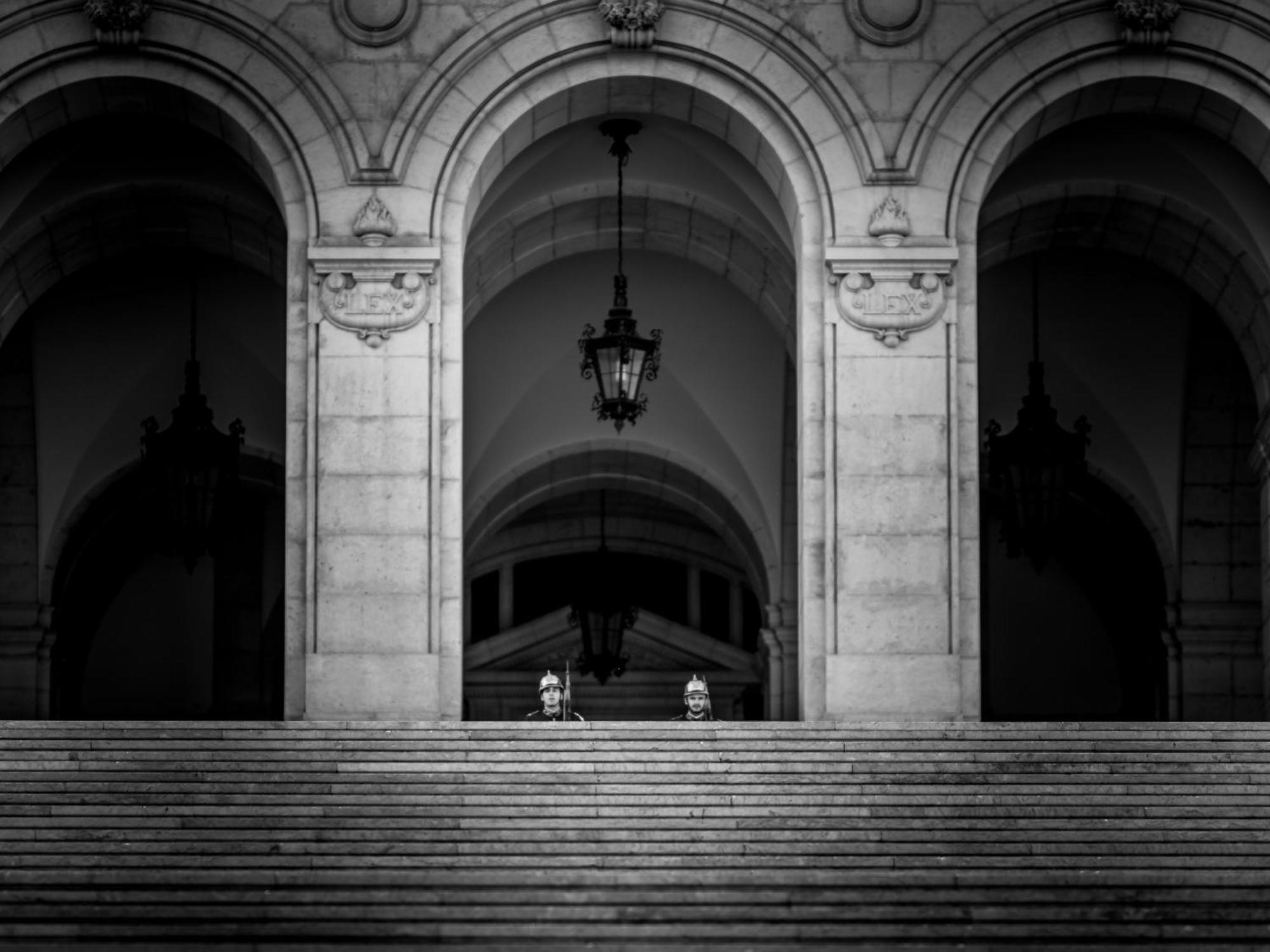Eine Mischung Aus Altem Wort Und Modernem Charme In Lisboa